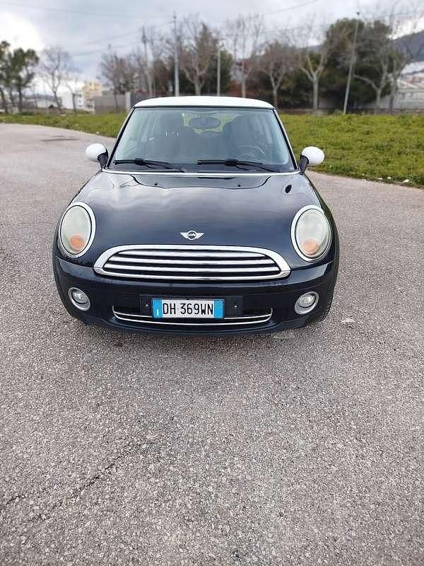Begagnad Mini ONE 95 HK (69 kW) 2007 Halvkombi