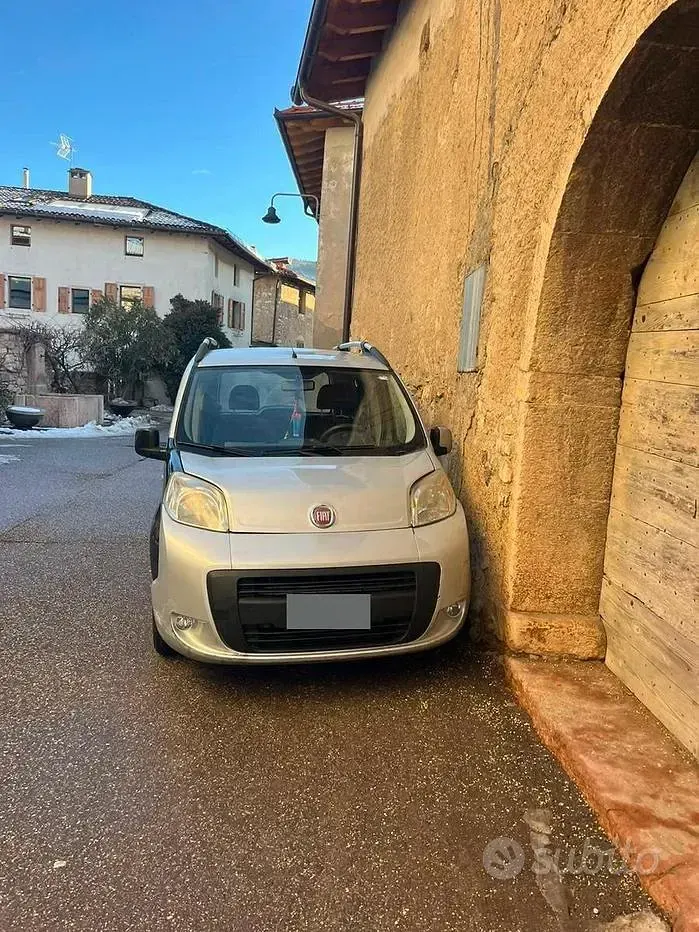 Usata Fiat Qubo Trekking 75 CV (55 kW) 2010 Grigio Monovolume