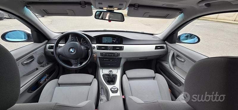Usata BMW 325 218 CV (160 kW) 2006 Grigio Berlina