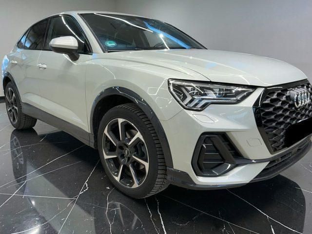 Usata Audi Q3 Sportback S-Line 150 CV (110 kW) 2020 Argento SUV