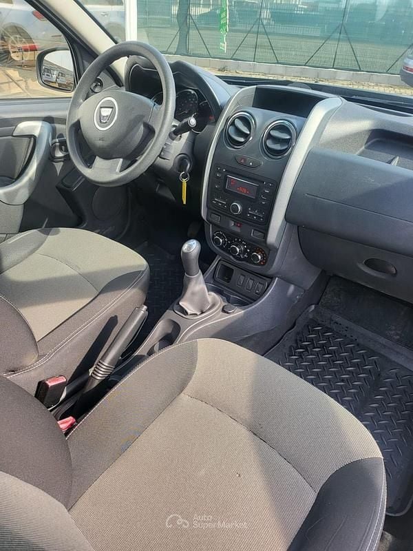 Usata Dacia Duster 105 CV (77 kW) 2014 Gray SUV