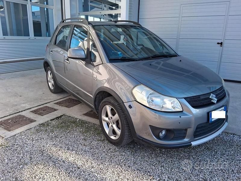 Usata Suzuki SX4 120 CV (88 kW) 2008 SUV