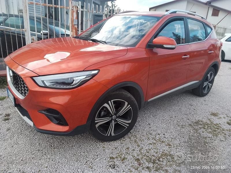 Usata MG ZS Comfort 106 CV (77 kW) 2023 Arancione SUV
