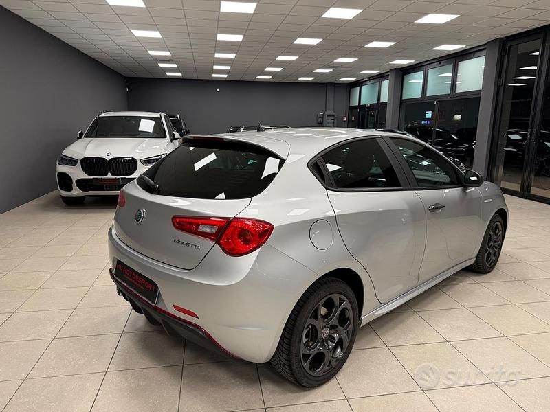 Usata Alfa Romeo Giulietta Super 120 CV (88 kW) 2017 Grigio Utilitaria