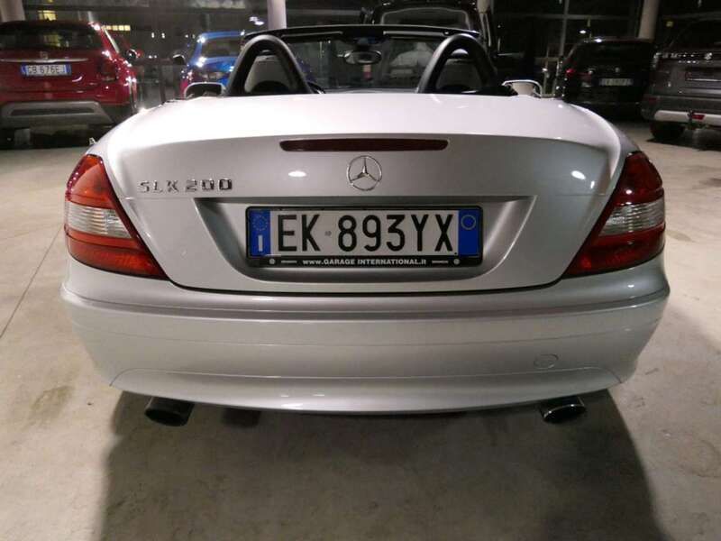 Usata Mercedes SLK200 163 CV (119 kW) 2004 Argento Cabrio