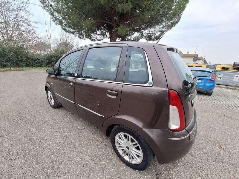 Usata Lancia Musa 77 CV (56 kW) 2009 Monovolume