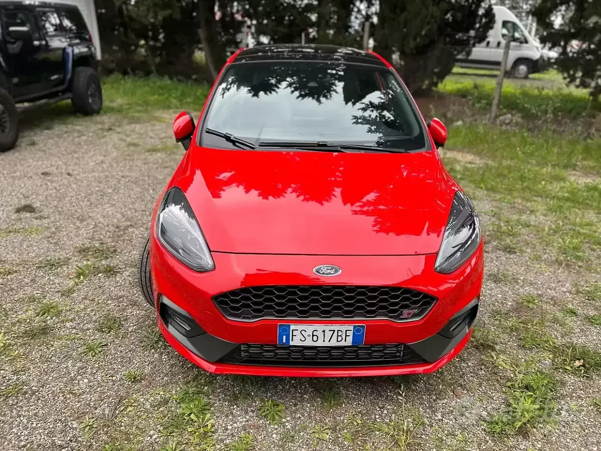Usata Ford Fiesta ST 205 CV (150 kW) 2018 Rosso Berlina