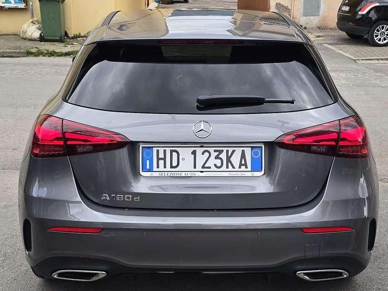 Nuova Mercedes 180 2026 Grigio Berlina