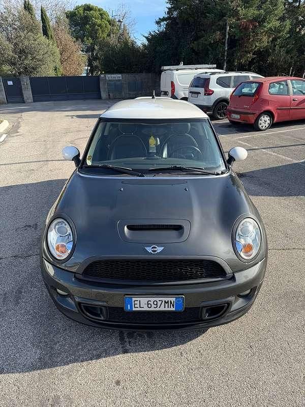 Usata Mini Cooper S 184 CV (135 kW) 2011 Grigio Utilitaria