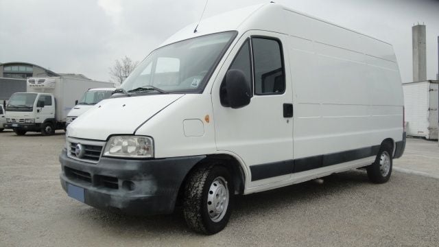Bianco pastello Usata 2004 Fiat Ducato Furgone | 6300 € (Buon prezzo) - Immagine 1/4