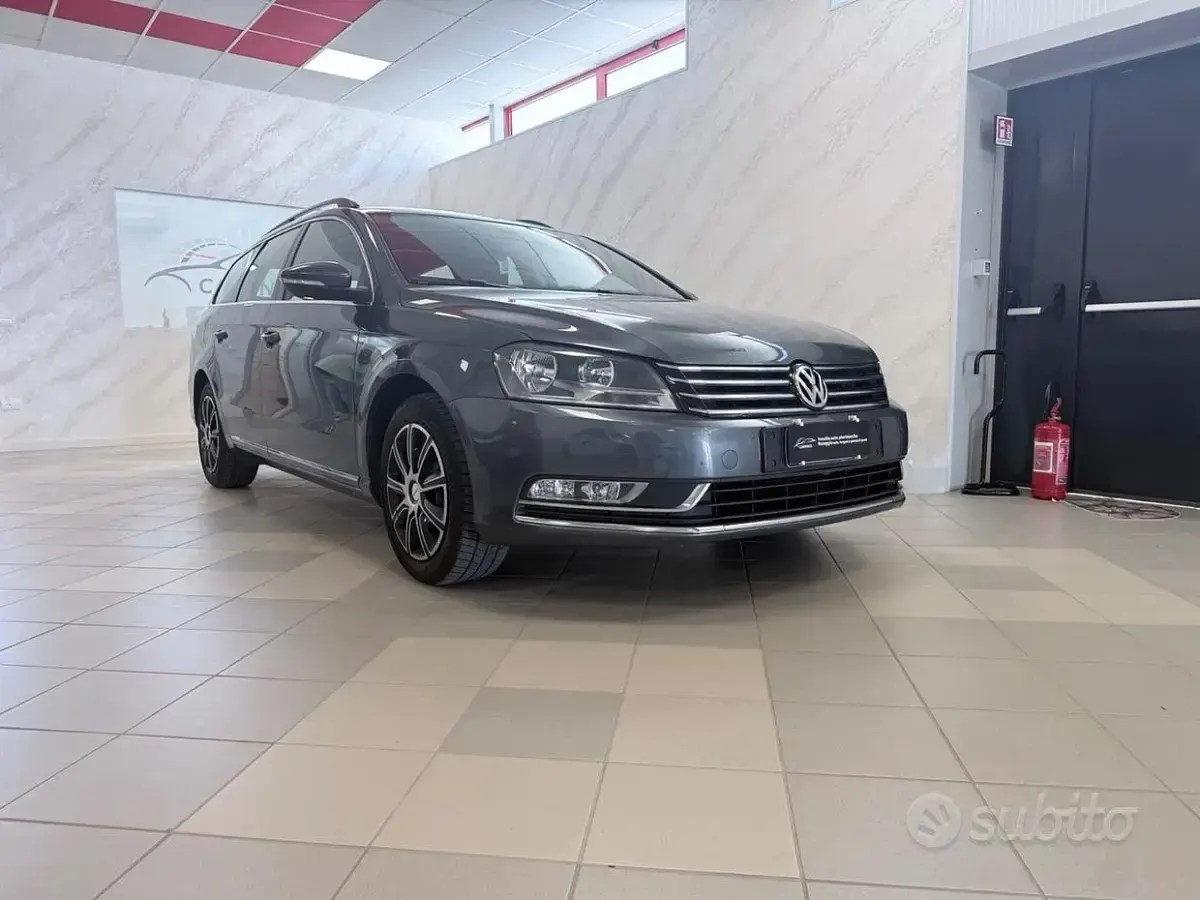 Occasion VW Passat Comfortline 105 ch (77 kW) 2012 Gris Break