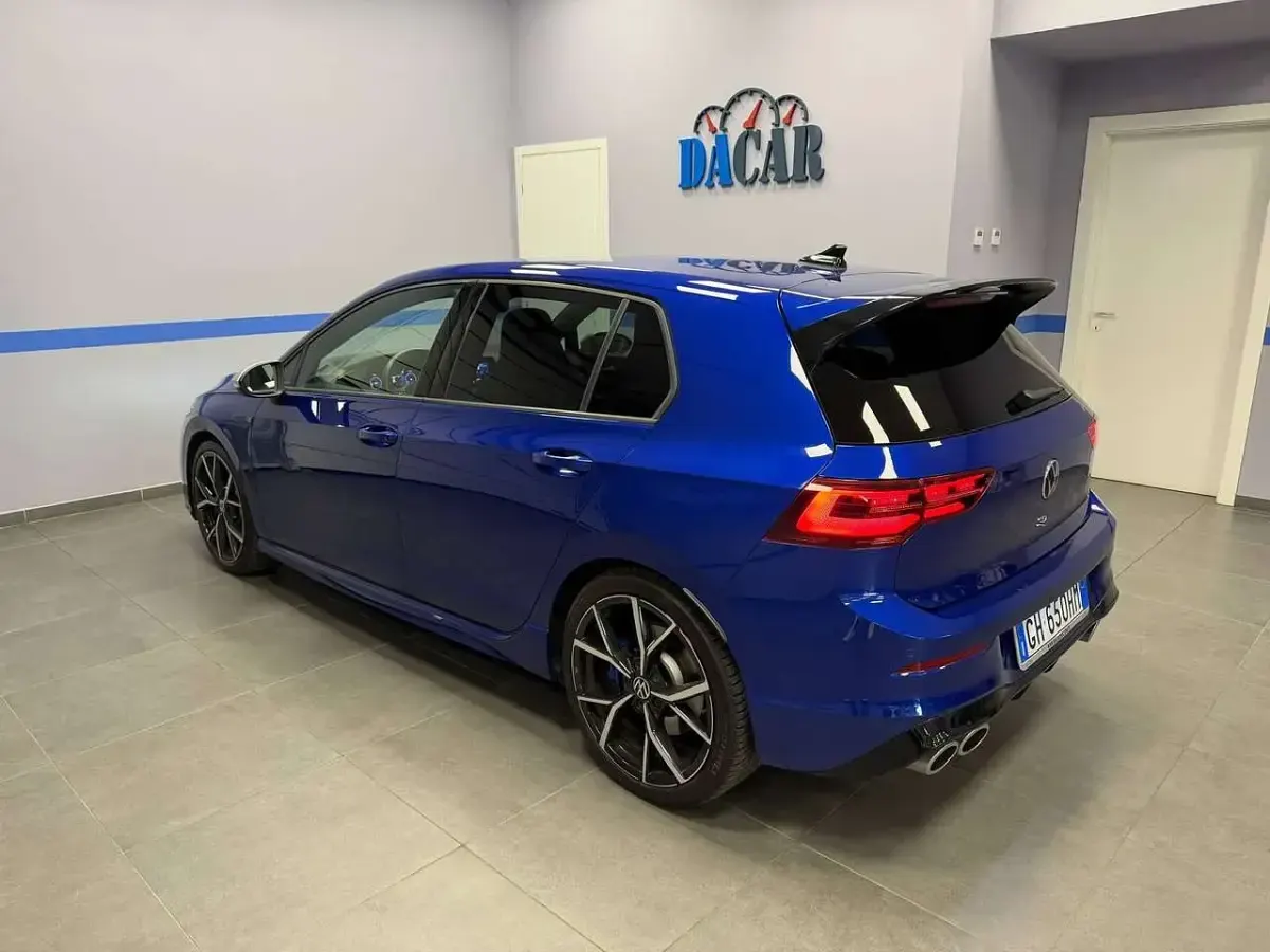 Usata VW Golf VIII R 320 CV (235 kW) 2022 Blu/azzurro Berlina