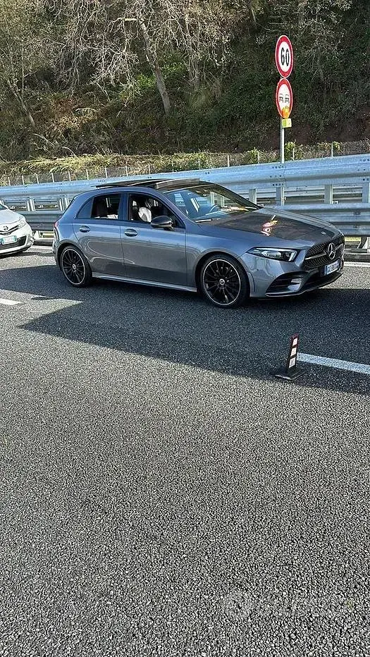 Usata Mercedes 220 190 CV (139 kW) 2021 Grigio Berlina