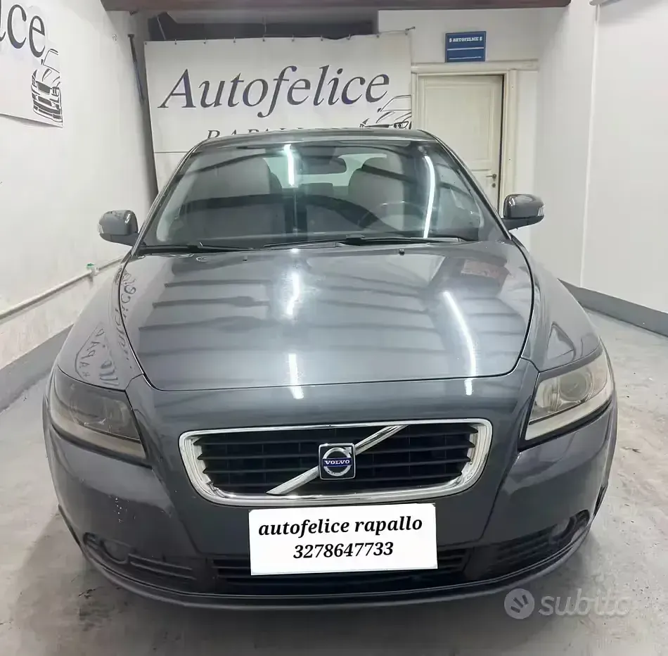 Usata Volvo S40 Kinetic 136 CV (100 kW) 2007 Grigio Berlina