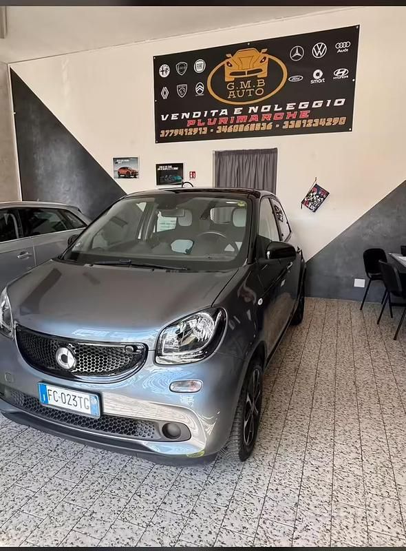 Usata Smart ForFour 71 CV (52 kW) 2016 Nero Utilitaria