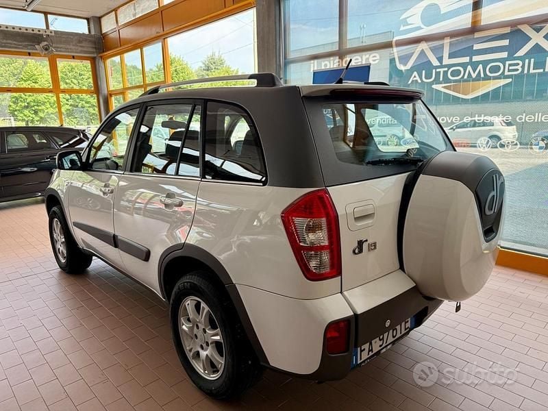Usata DR DR5 118 CV (86 kW) 2015 Bianco SUV