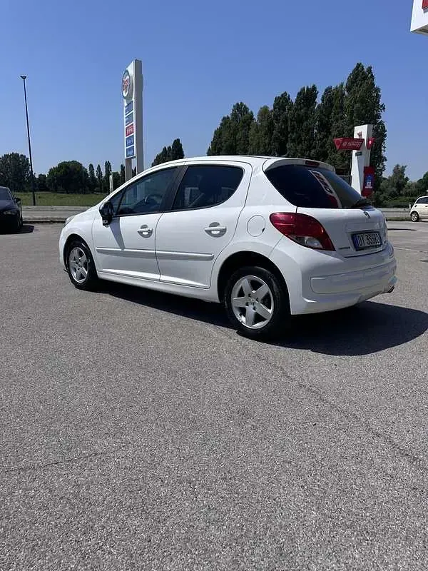 Usata Peugeot 207 Sport 95 CV (69 kW) 2009 Berlina
