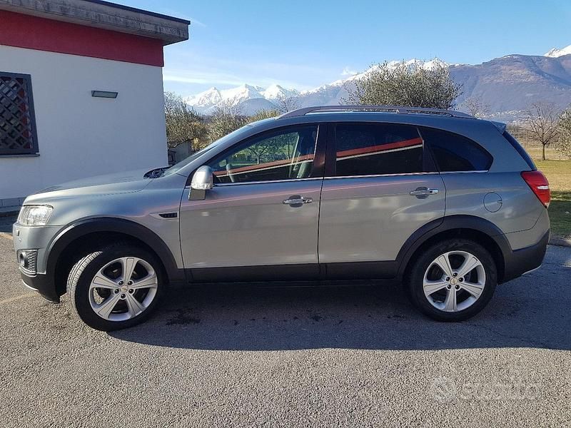 Usata Chevrolet Captiva LTZ 184 CV (135 kW) 2014 Grigio SUV