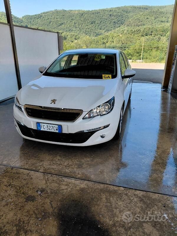 Usata Peugeot 308 116 CV (85 kW) 2015 Bianco Utilitaria