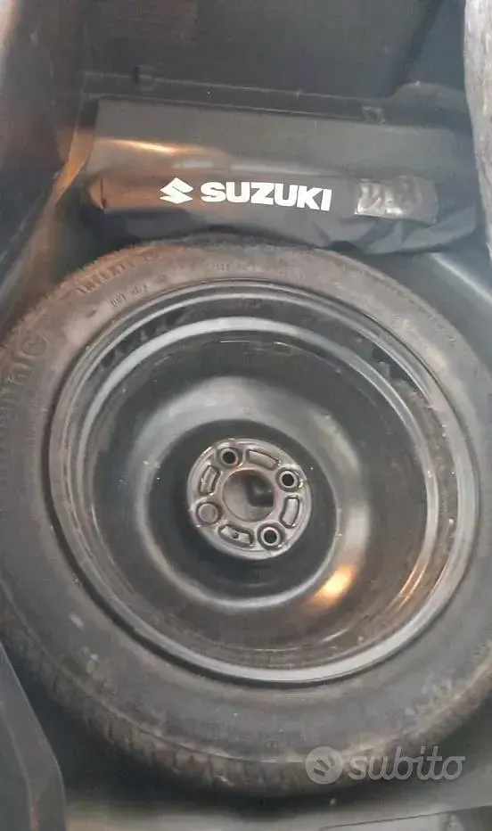 Usata Suzuki Swift 94 CV (69 kW) 2012 Nero Utilitaria
