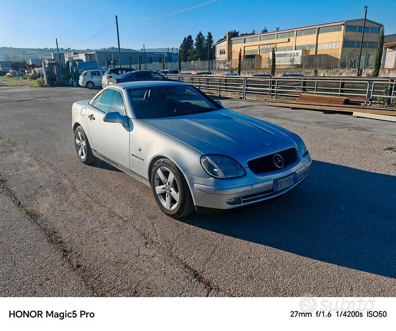 Usata Mercedes SLK200 192 CV (141 kW) 1998 Grigio Cabrio