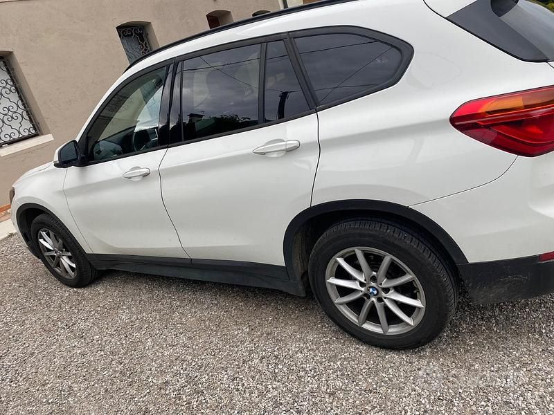 Usata BMW X1 143 CV (105 kW) 2019 Bianco SUV