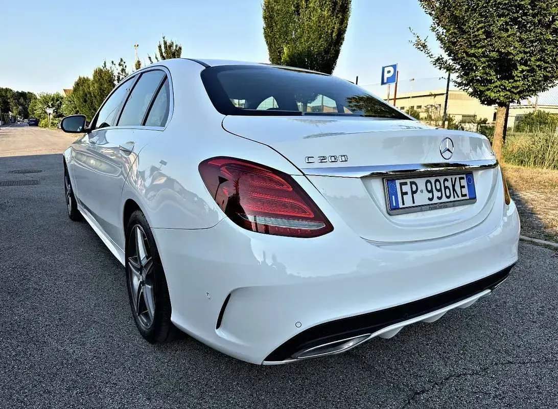 Usata Mercedes C200 Premium 136 CV (100 kW) 2016 Bianco Berlina