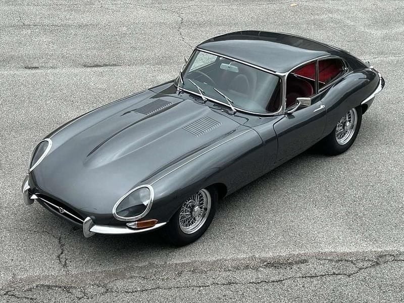 Usata Jaguar E-Type 265 CV (194 kW) 1963 Grigio Coupé