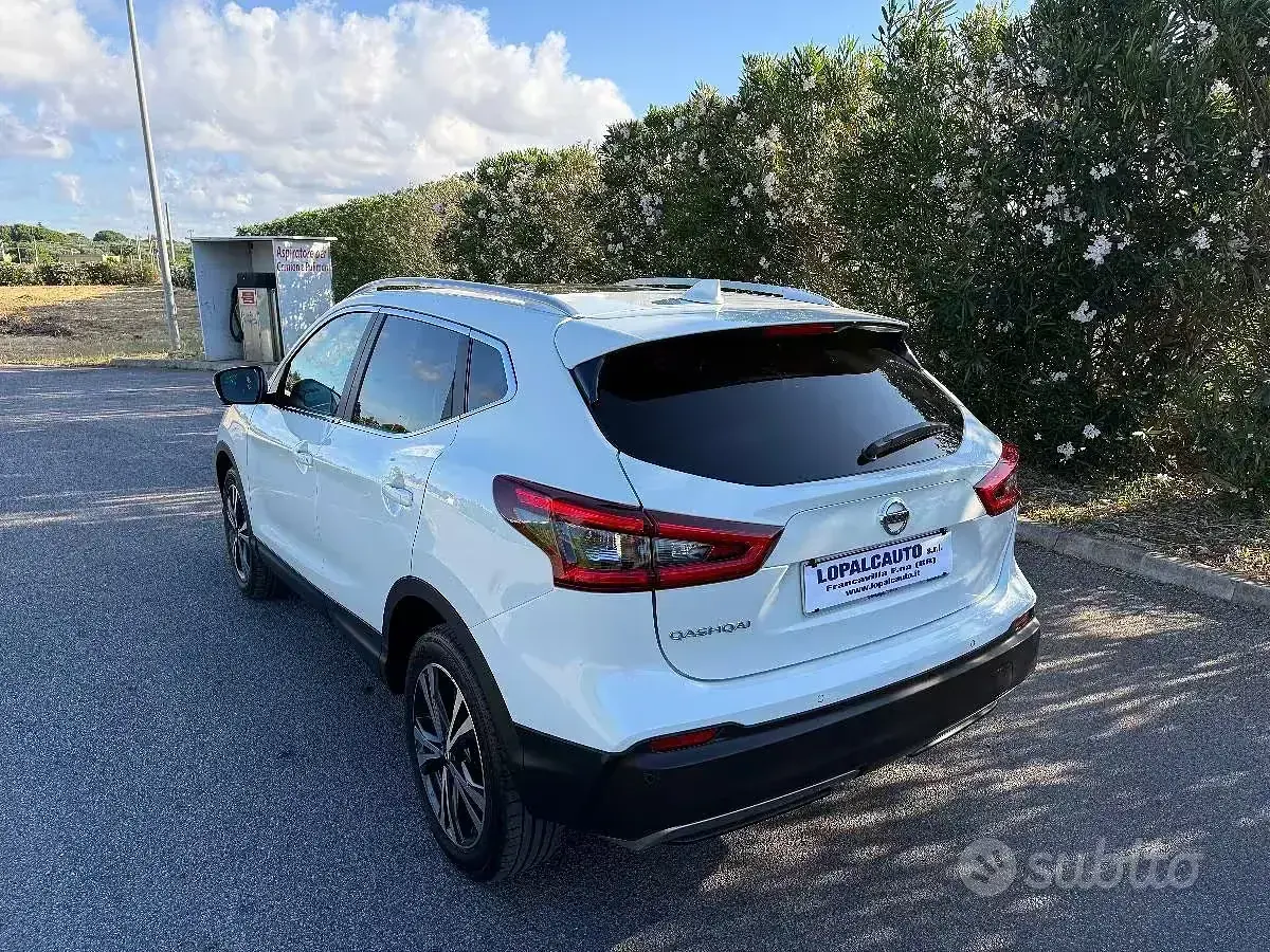 Usata Nissan Qashqai N-Connecta 116 CV (85 kW) 2019 Bianco SUV