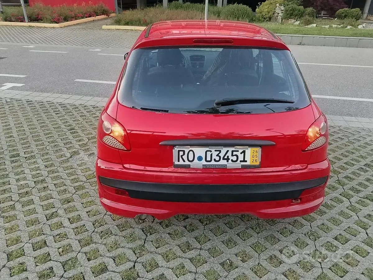 Usata Peugeot 206 60 CV (44 kW) 2010 Rosso