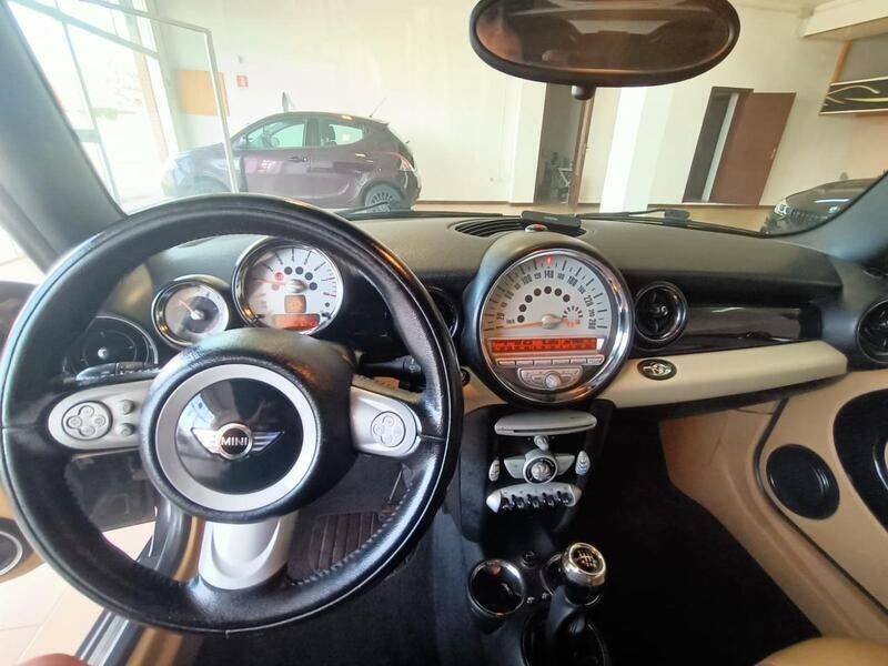 Usata Mini Cooper 120 CV (88 kW) 2009 Nero Utilitaria