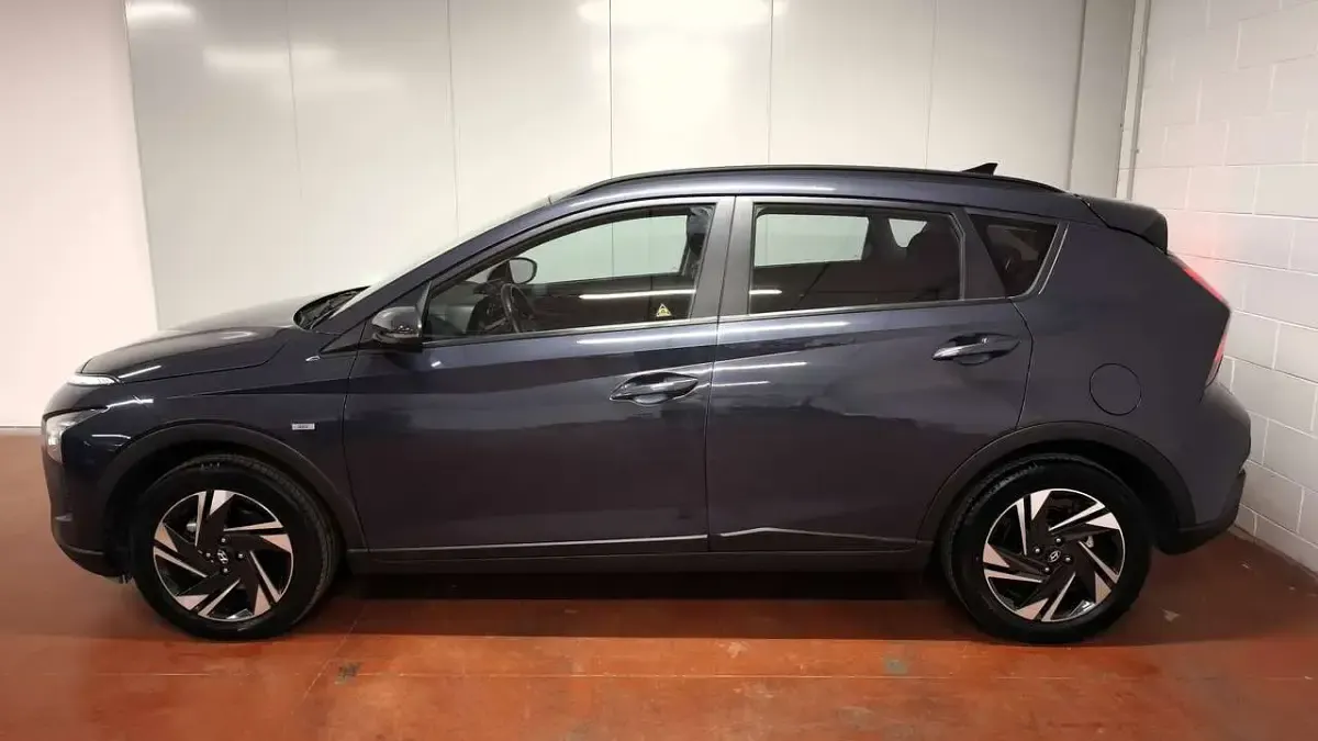 Usata Hyundai Bayon 101 CV (74 kW) 2021 Grigio SUV