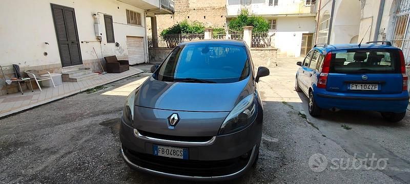 Usata Renault Grand Scénic III 120 CV (88 kW) 2015 Monovolume