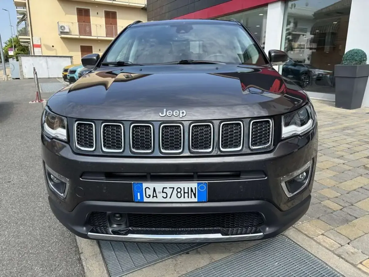 Usata Jeep Compass Limited 120 CV (88 kW) 2019 Grigio SUV