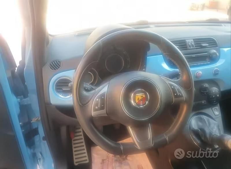 Usata Abarth 500 135 CV (99 kW) 2013 Blu Berlina