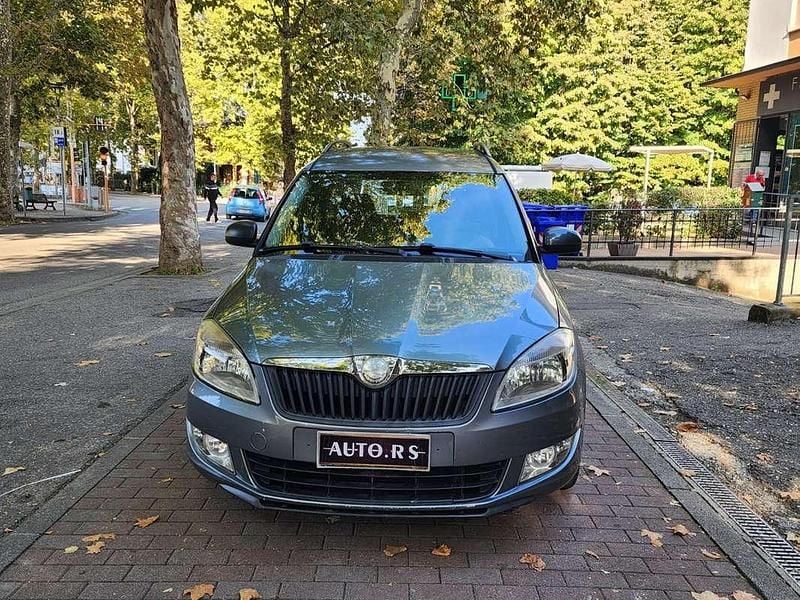 Usata 2010 Skoda Roomster Ambition Monovolume | 3790 € (Buon prezzo) - Immagine 1/4