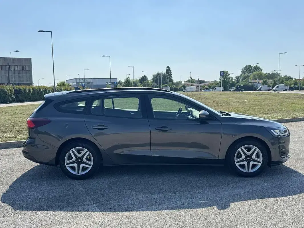 Usata Ford Focus Active 120 CV (88 kW) 2022 Station wagon