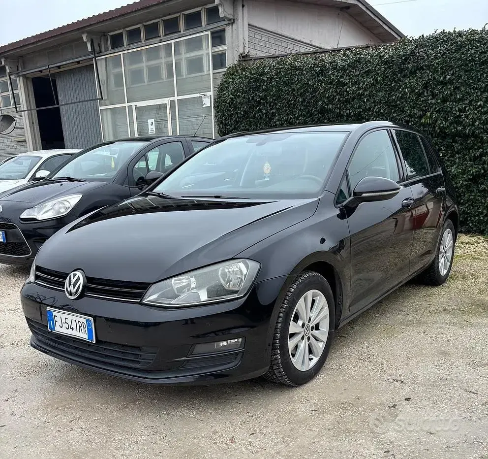 Usata VW Golf VII Executive 110 CV (80 kW) 2017 Other Berlina