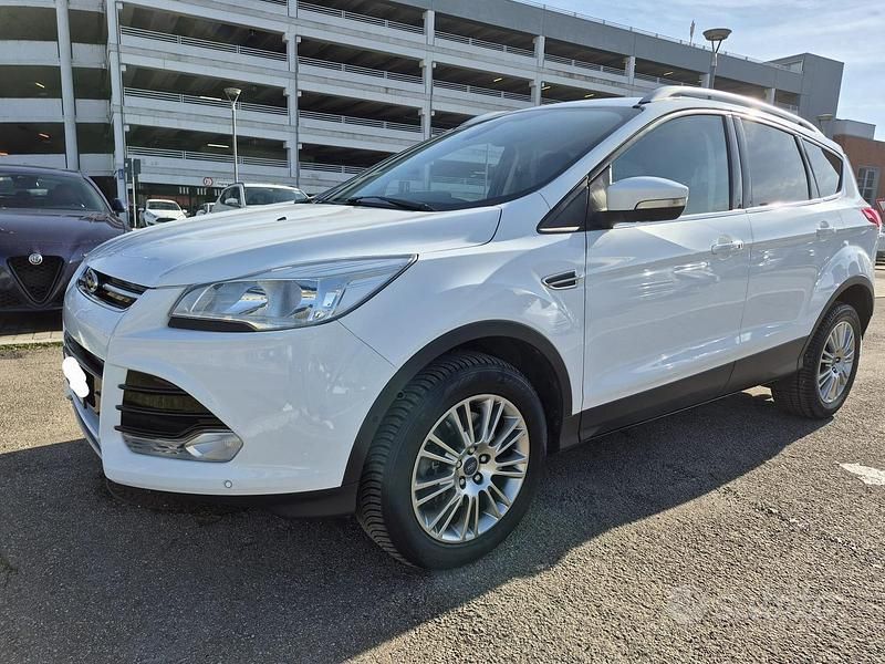 Usata Ford Kuga Titanium 163 CV (119 kW) 2013 Bianco SUV