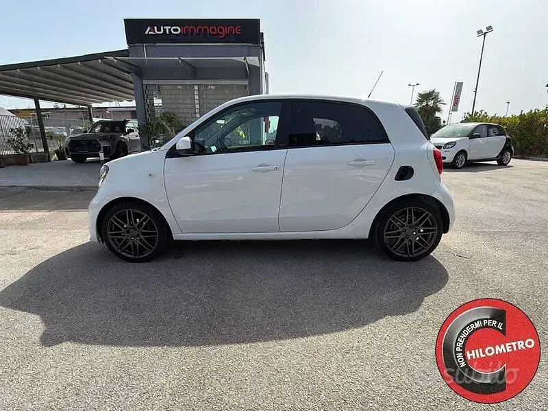 Usata Smart ForFour Passion 90 CV (66 kW) 2017 Bianco Utilitaria