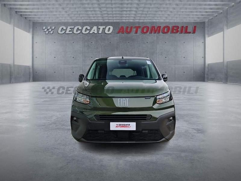 Nuova Fiat Doblò 131 CV (96 kW) 2025 Verde Monovolume