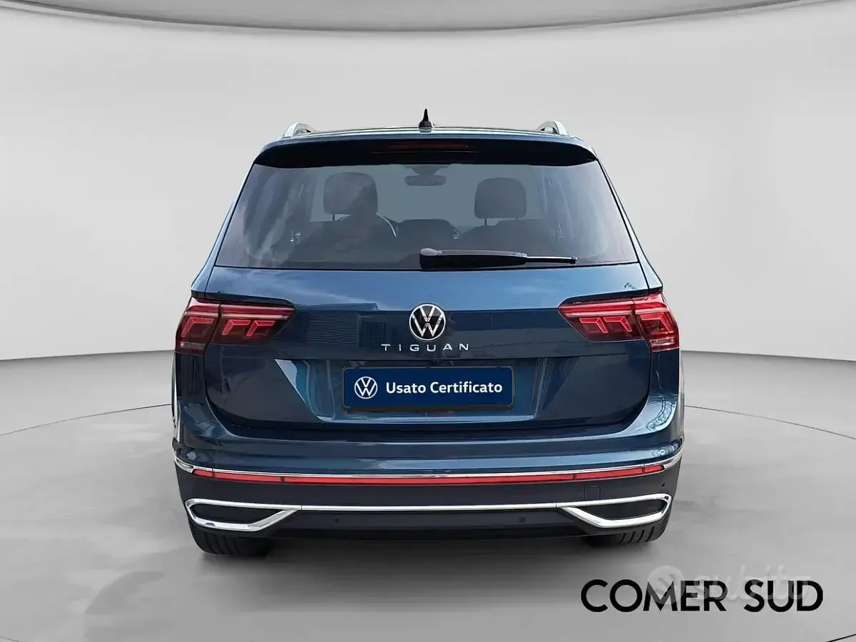 Usata VW Tiguan Elegance 150 CV (110 kW) 2022 Nightshade blue metallizzato SUV
