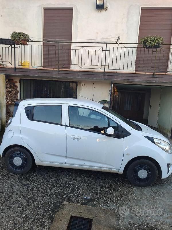 Usata Chevrolet Spark LS 68 CV (50 kW) 2012 Bianco Utilitaria