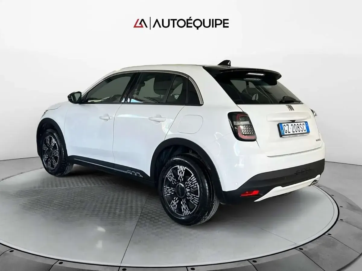 Usata Fiat 600 Pop 145 CV (106 kW) 2025 Bianco SUV