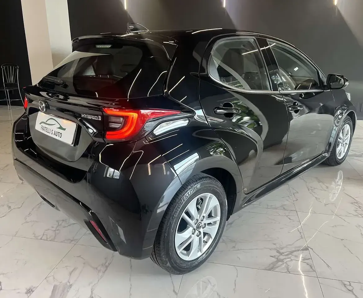 Usata Mazda 2 92 CV (67 kW) 2023 Nero Utilitaria