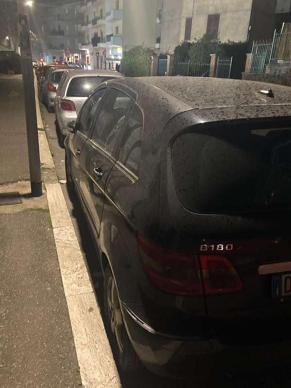 Usata Mercedes B180 Chrome 109 CV (80 kW) 2009 Nero Monovolume