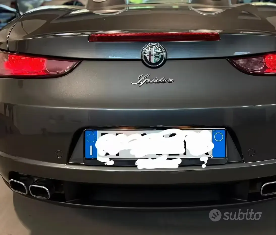 Usata Alfa Romeo Spider 209 CV (153 kW) 2008 Grigio Cabrio