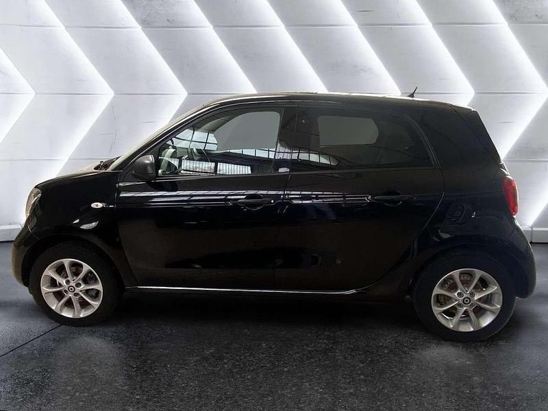 Usata Smart ForFour 71 CV (52 kW) 2019 Nero Utilitaria