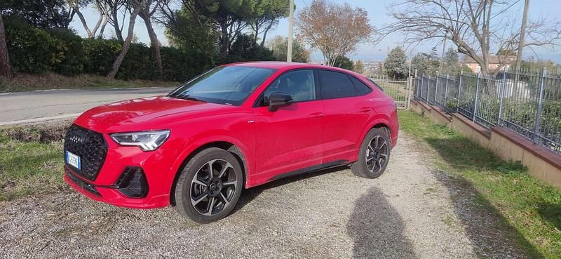 Usata Audi Q3 Sportback S-Line 150 CV (110 kW) 2021 Rosso SUV