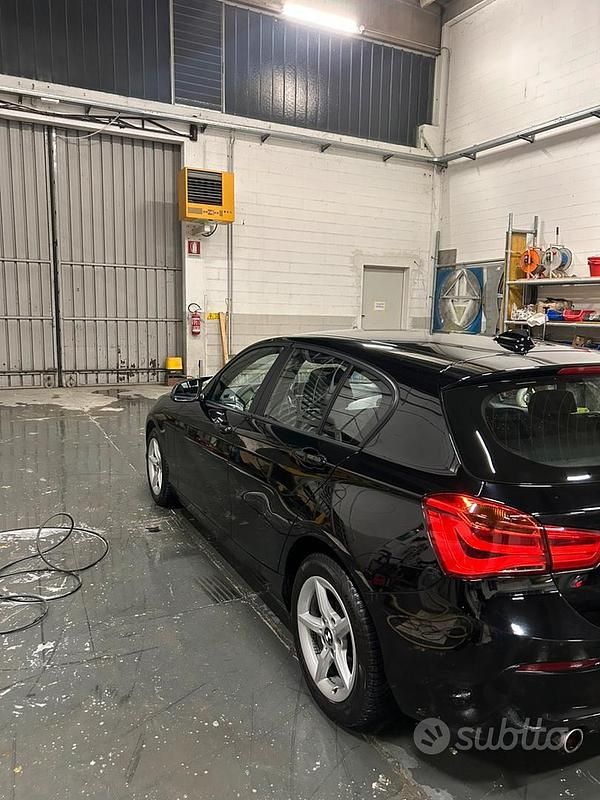 Usata BMW 116 Advantage 116 CV (85 kW) 2015 Nero Utilitaria